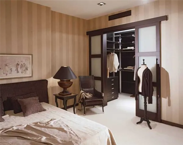 Гардеробная в спальне: правила обустройства, дизайн и формы. Как сделать гардеробную в спальне. 23
